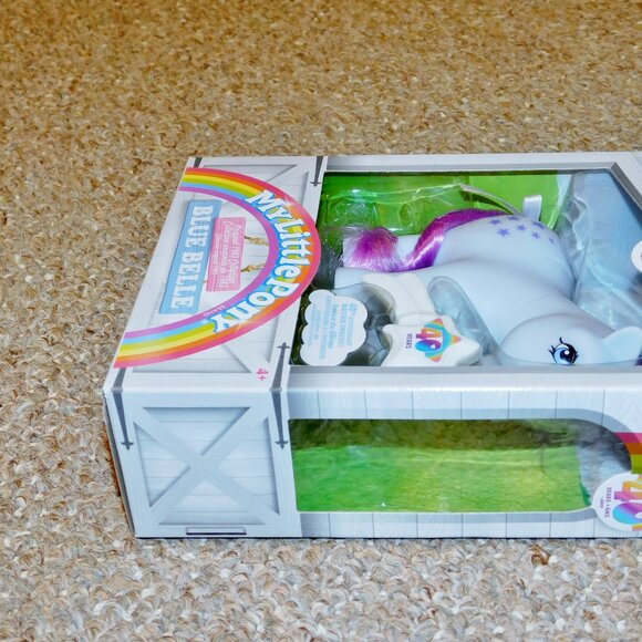 2023 Hasbro My Little Pony Blue Belle MIB Brand New MLP 40 Years - Picture 5 of 8